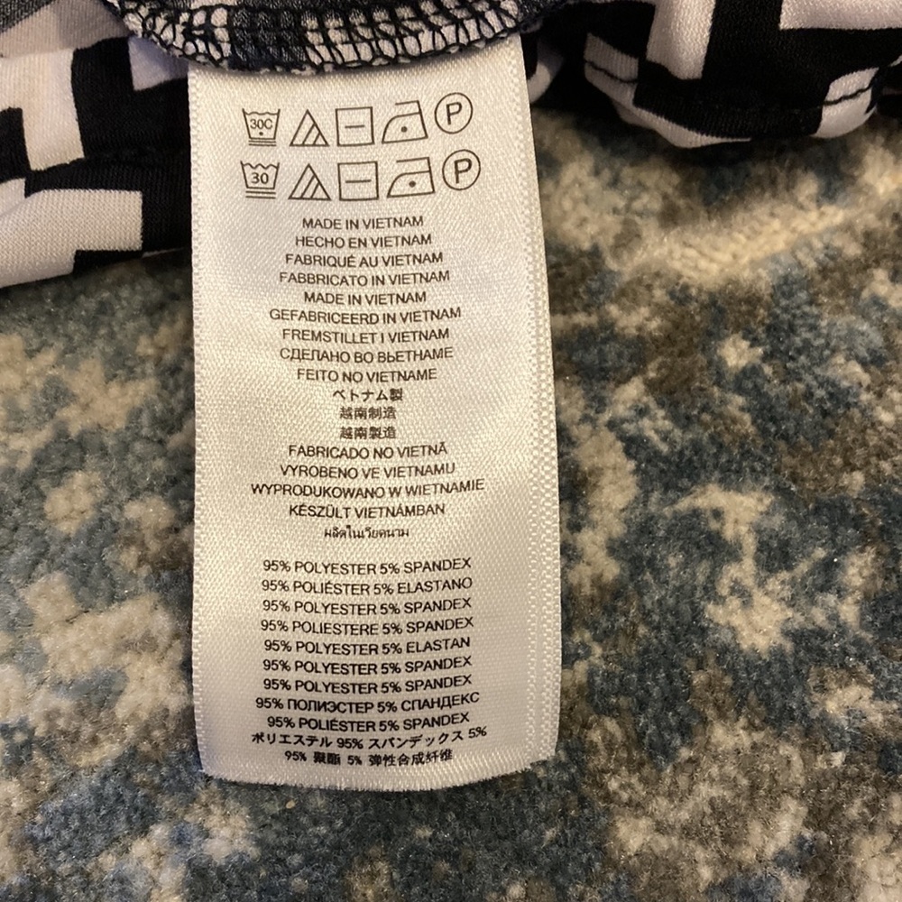 Micheal Kors blouse - Picture 5 of 10